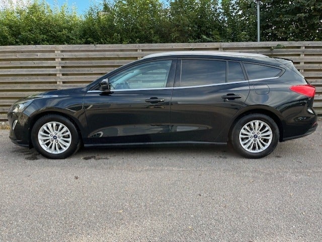 Ford Focus 1,0 EcoBoost Titanium stc. 5d