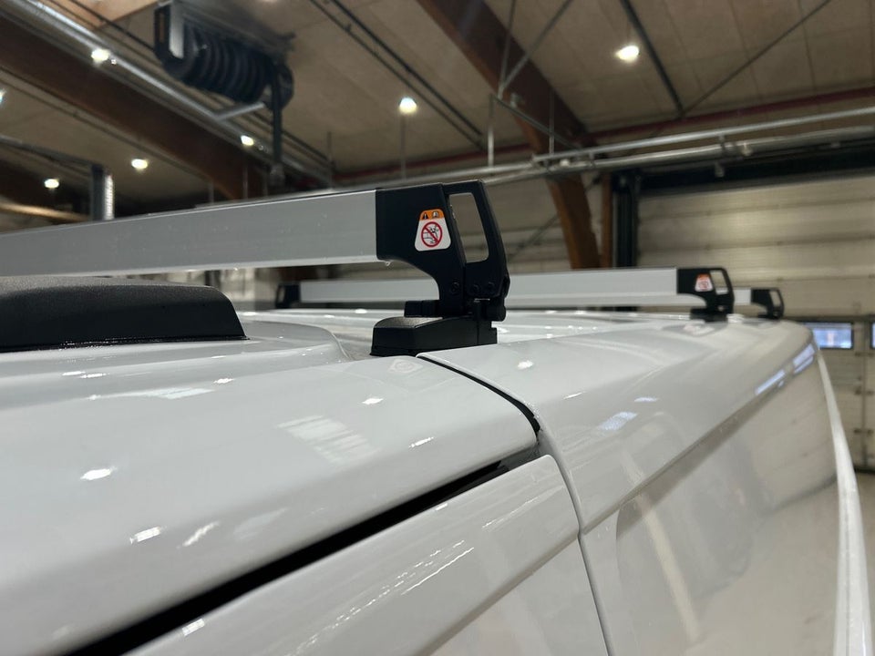 Ford Transit Custom 320L 2,0 EcoBlue Trend aut.