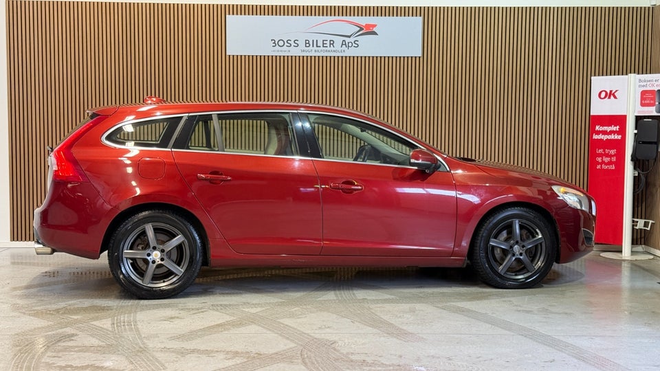 Volvo V60 2,4 D5 205 Summum aut. AWD 5d