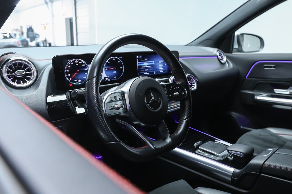 Mercedes EQA350 AMG Line 4Matic 5d