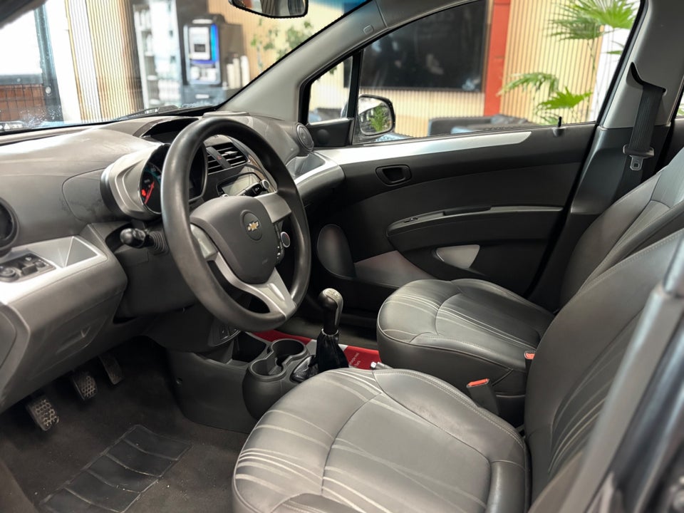 Chevrolet Spark 1,0 LS 5d