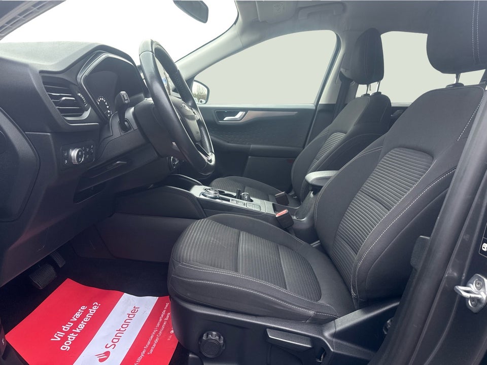 Ford Kuga 2,5 PHEV Titanium CVT 5d