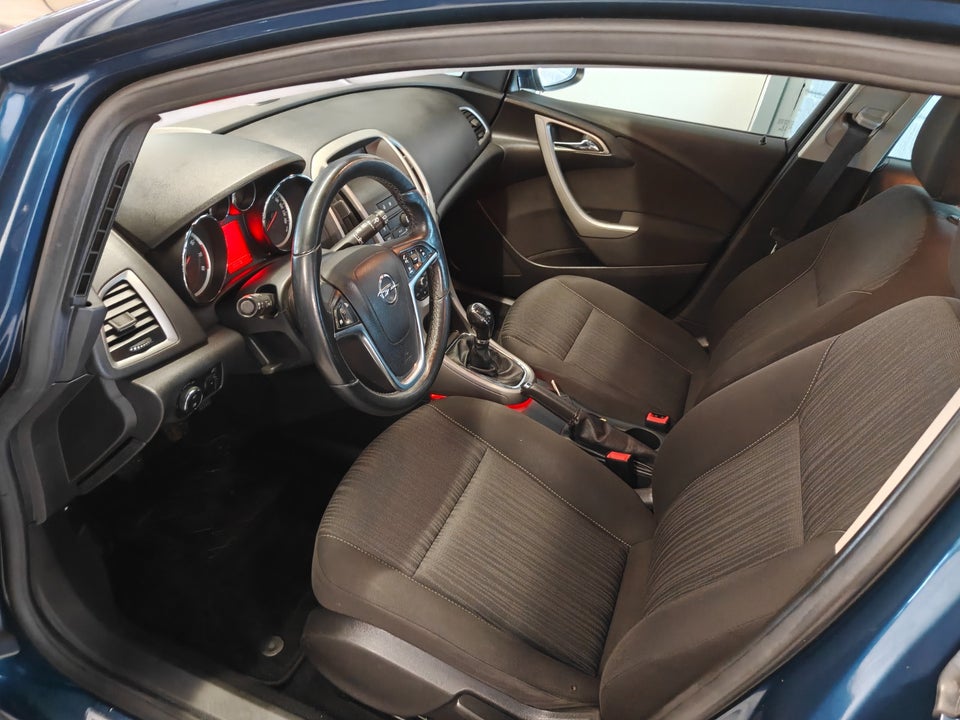 Opel Astra 1,6 Enjoy Sports Tourer 5d