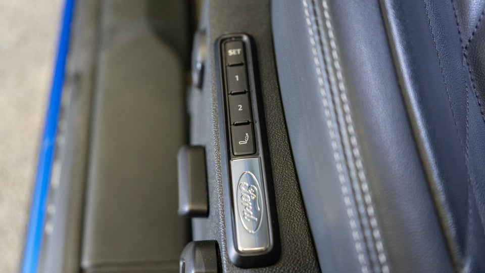 Ford Explorer 77 Premium Extended Range 5d