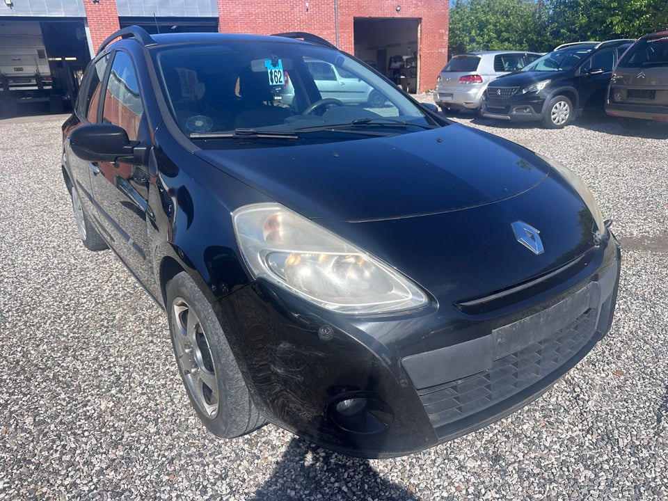 Renault Clio III 1,2 16V Authentique Sport Tourer 5d