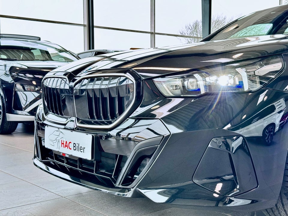 BMW i5 eDrive40 Touring Fully Charged M-Sport 5d