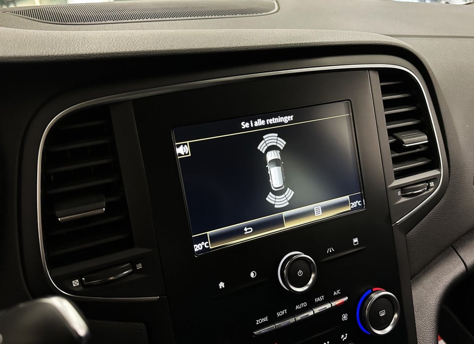 Renault Megane IV 1,3 TCe 140 Zen EDC 5d
