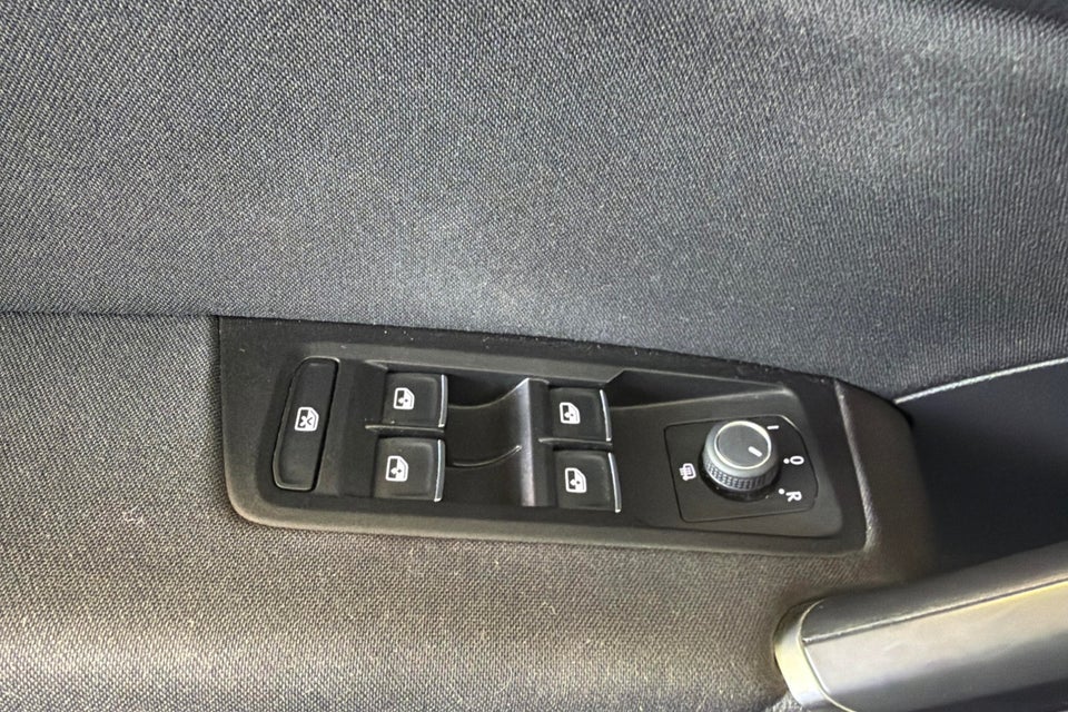 VW Touran 1,5 TSi 150 R-line DSG 7prs 5d