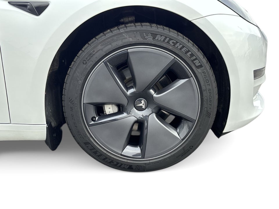 Tesla Model 3 Long Range AWD 4d