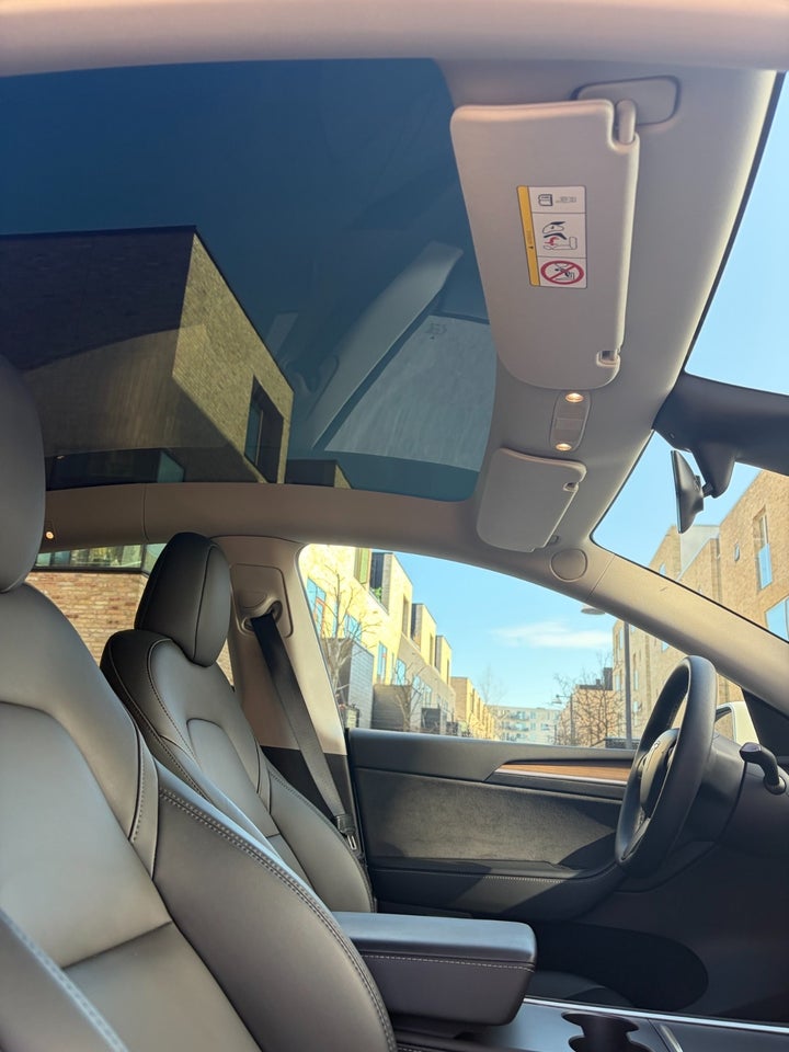 Tesla Model Y RWD 5d