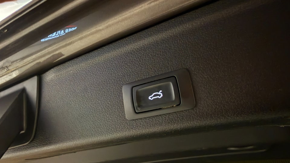 Audi A4 2,0 TDi 190 Avant S-tr. 5d