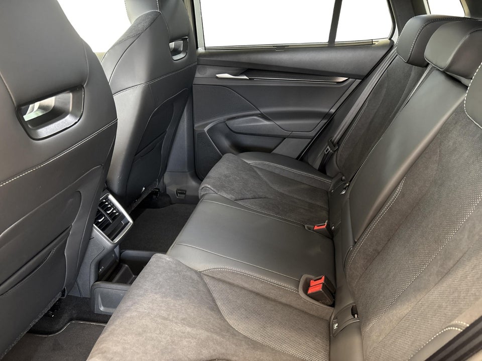 Skoda Elroq 85 iV Sportline 5d