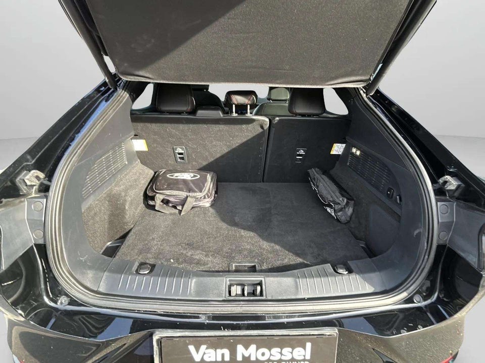 Ford Mustang Mach-E 75 Standard Range AWD 5d