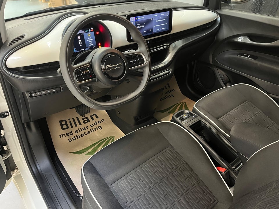 Fiat 500e 42 Icon 3d