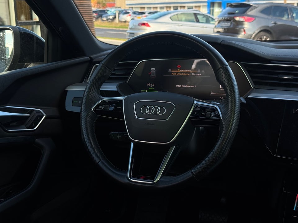 Audi e-tron 55 S-line Sportback quattro 5d