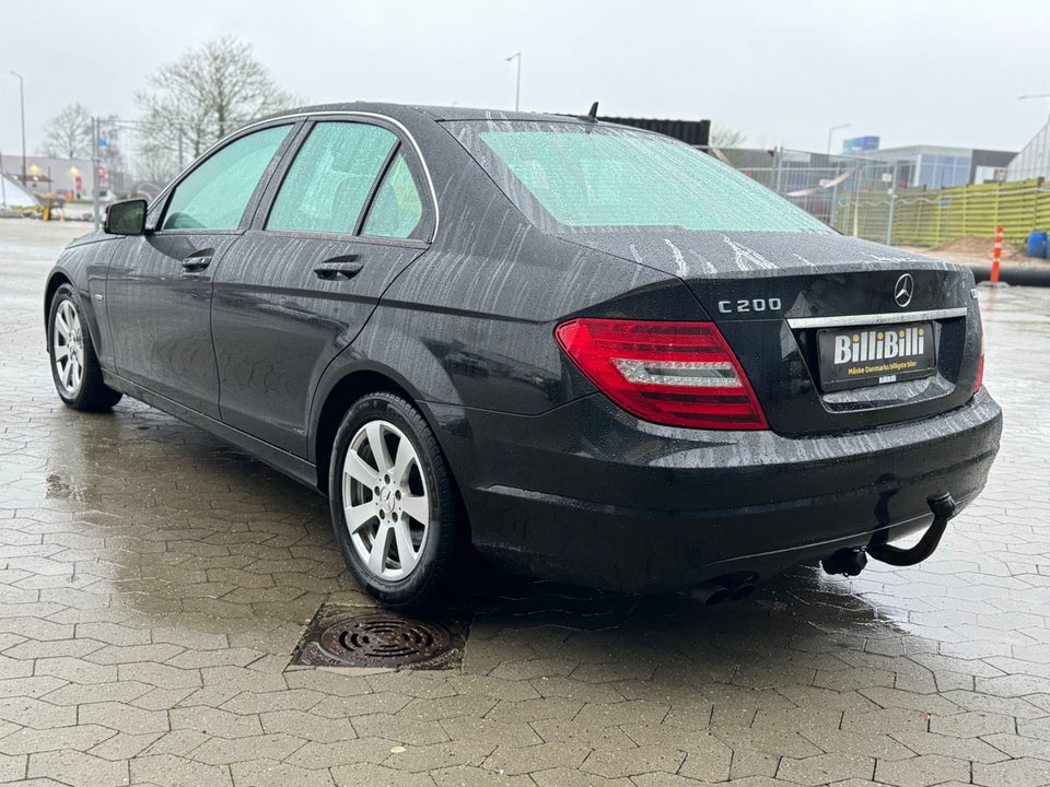 Mercedes C200 2,2 CDi BE 4d