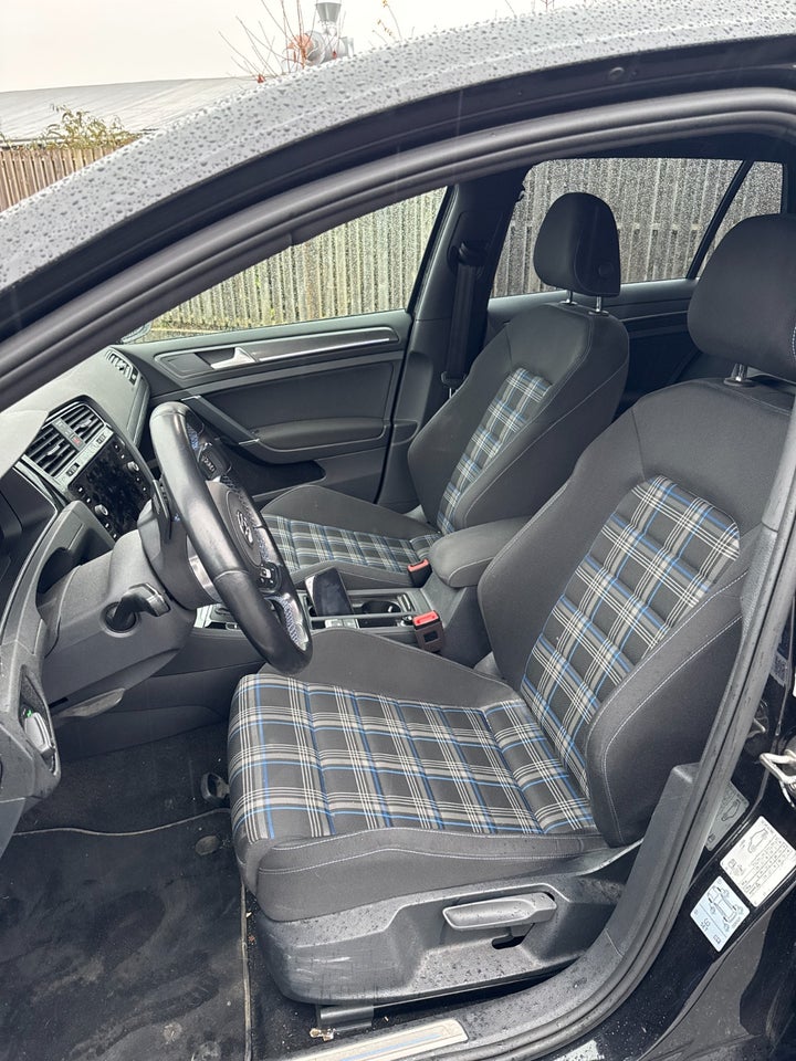 VW Golf VII 1,4 GTE DSG 5d