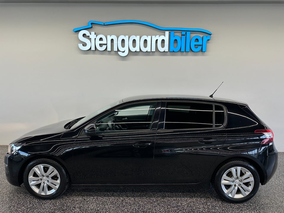 Peugeot 308 1,2 e-THP 130 Active EAT6 5d