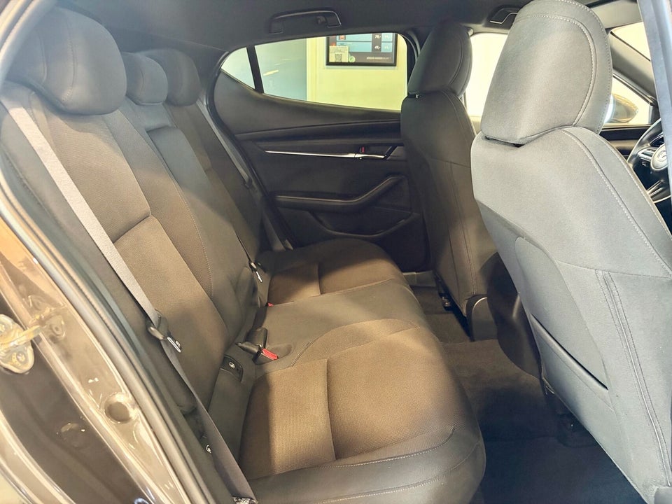 Mazda 3 2,0 SkyActiv-G 122 Sky 5d