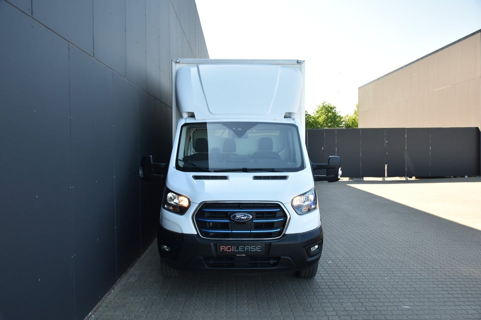 Ford E-Transit 390 L3 Chassis 68 Trend H1 RWD