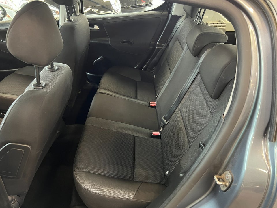 Peugeot 207 1,6 HDi 90 Comfort+ 5d