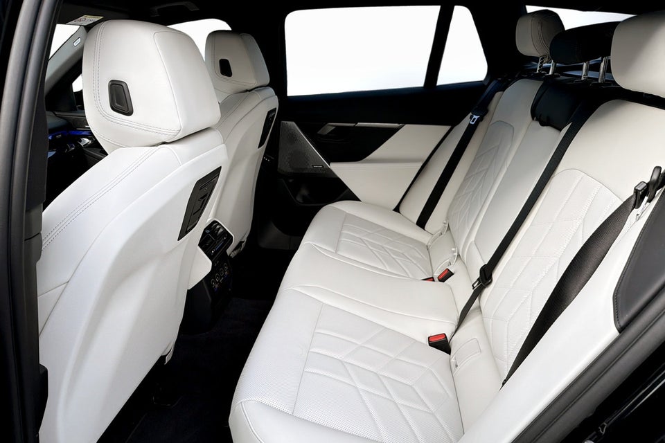 BMW i5 eDrive40 Touring Fully Charged M-Sport 5d