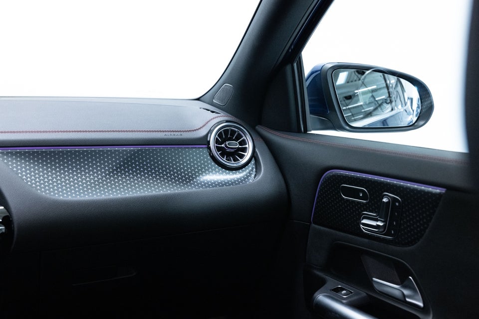 Mercedes EQA350 AMG Advance Plus 4Matic 5d