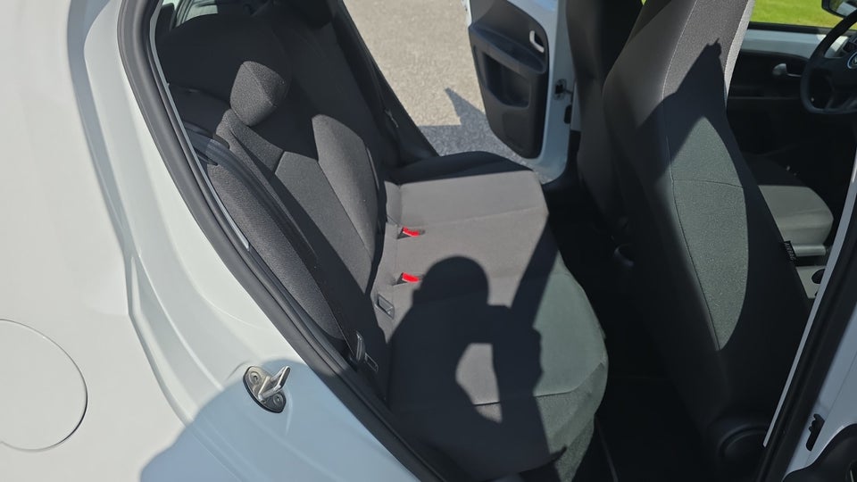 VW e-Up! Move Up! 5d