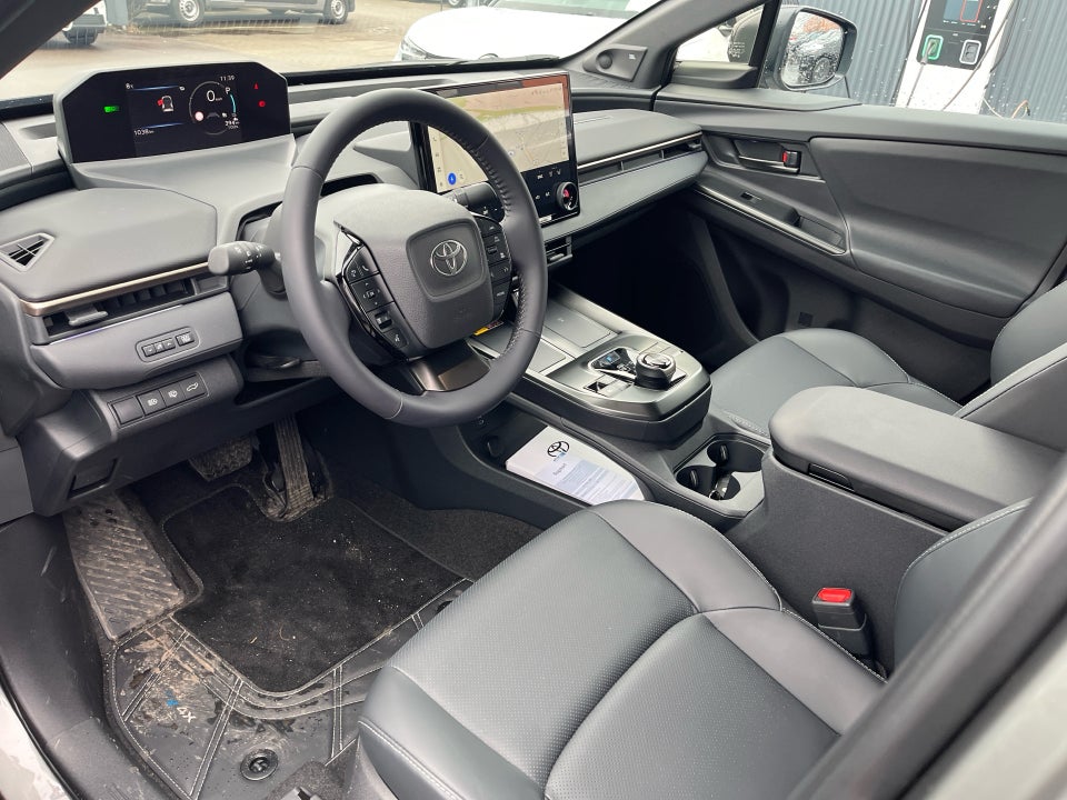 Toyota bZ4X 73 Executive 5d