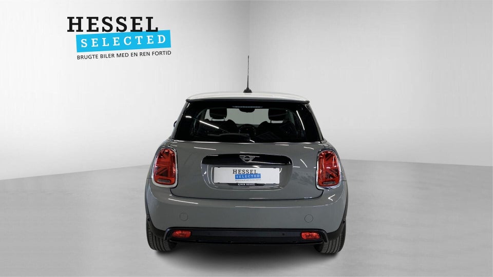 MINI Cooper SE Essential 3d
