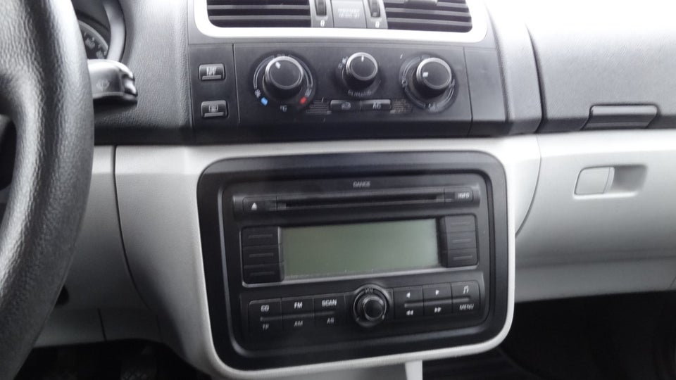 Skoda Roomster 1,4 16V Style 5d