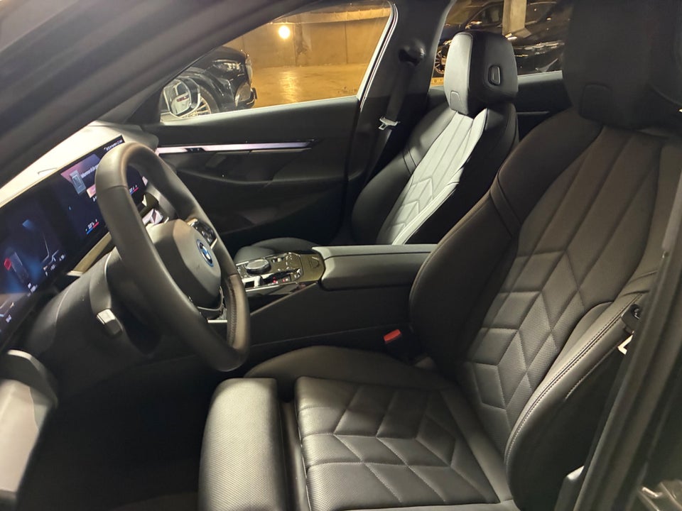 BMW i5 eDrive40 Sport Line 4d