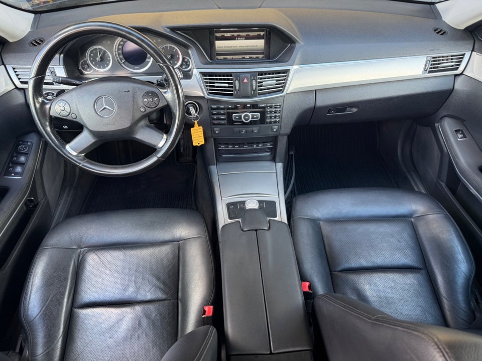 Mercedes E200 2,2 CDi Avantgarde stc. aut. 5d