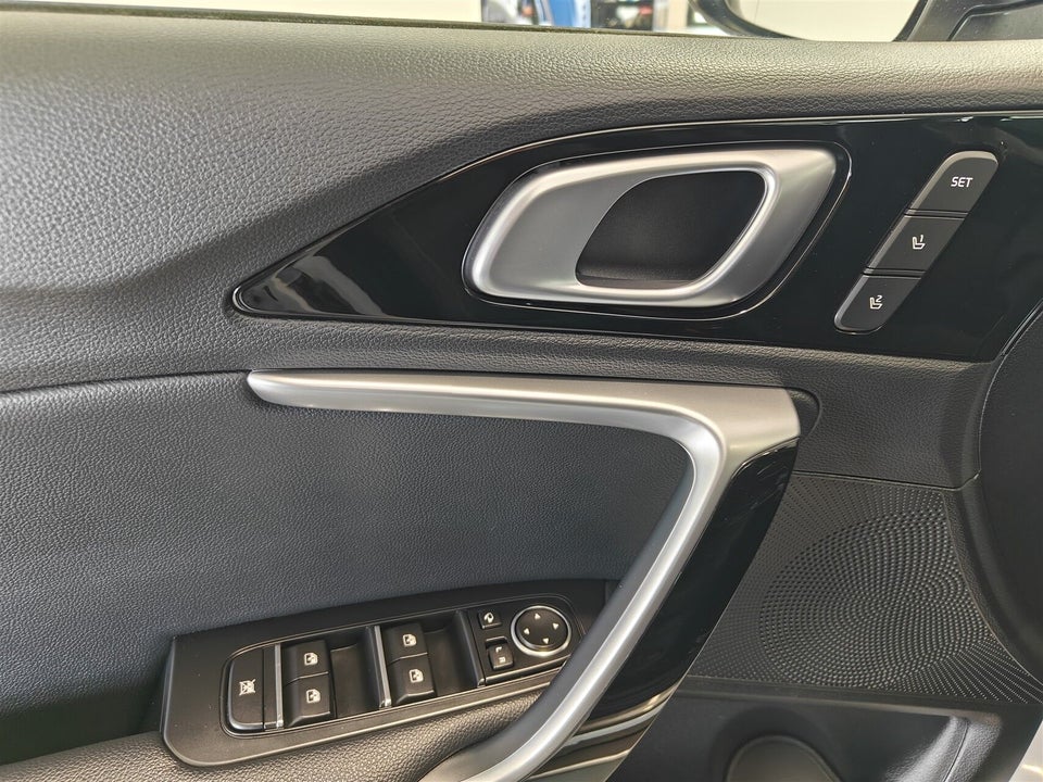 Kia XCeed 1,6 PHEV Upgrade DCT 5d