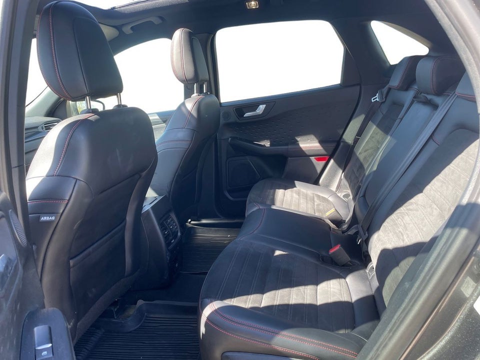 Ford Kuga 2,5 PHEV ST-Line X CVT 5d