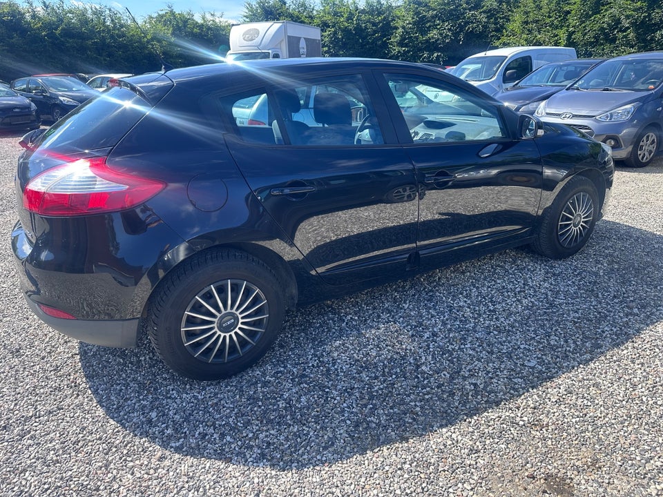 Renault Megane III 1,2 TCe 115 Expression 5d