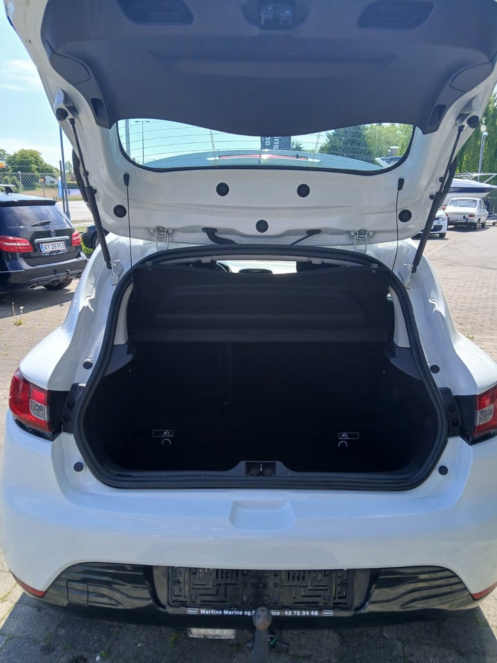 Renault Clio IV 0,9 TCe 90 Expression 5d