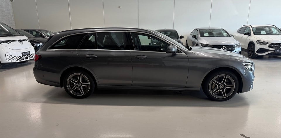 Mercedes E300 de 2,0 AMG Line stc. aut. 4Matic 5d