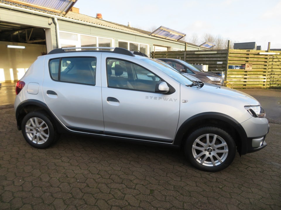 Dacia Sandero Stepway 0,9 TCe 90 Prestige Easy-R 5d