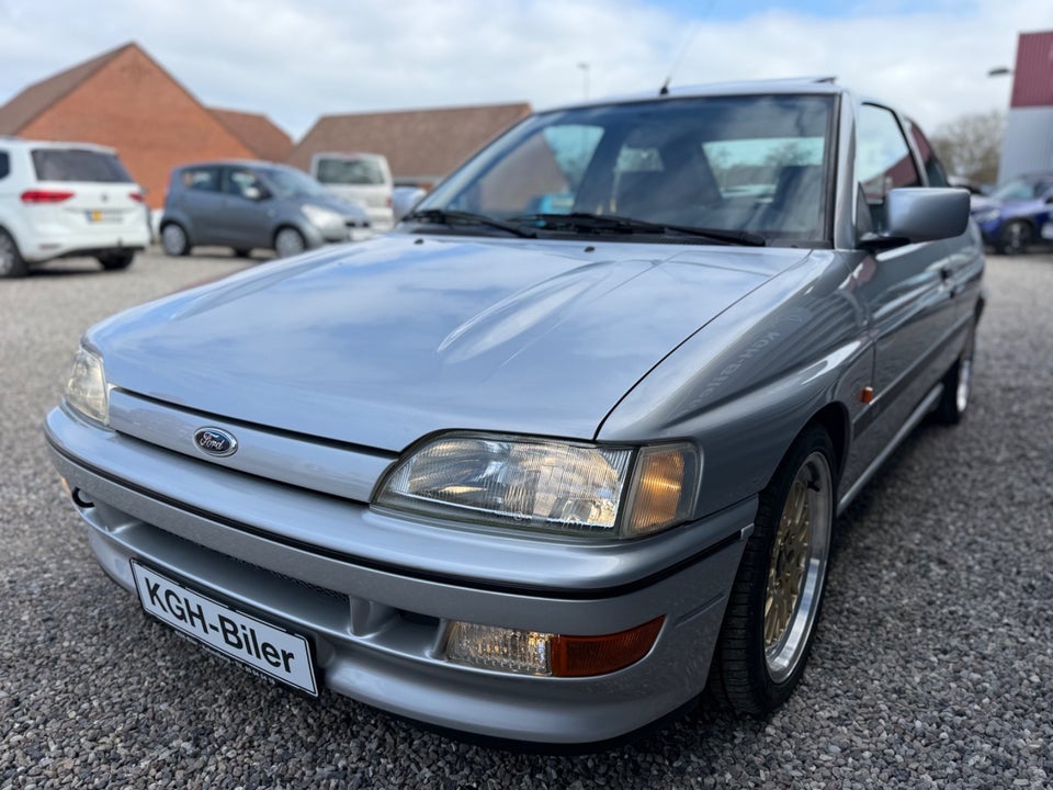 Ford Escort 2,0 RS2000 3d