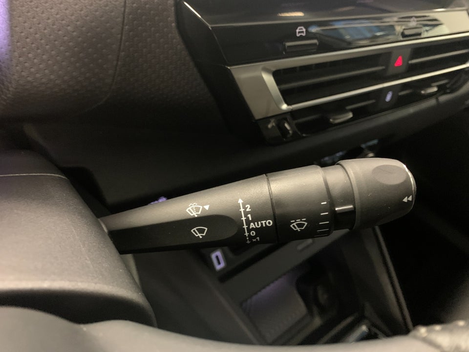 Citroën ë-C4 50 Shine 5d