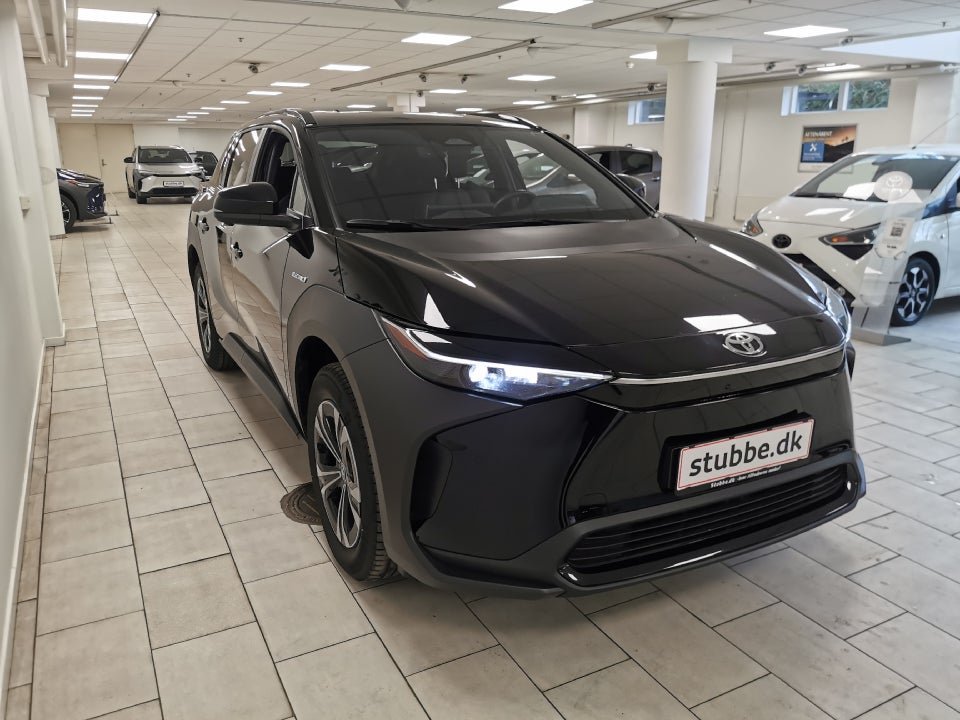 Toyota bZ4X Active 5d