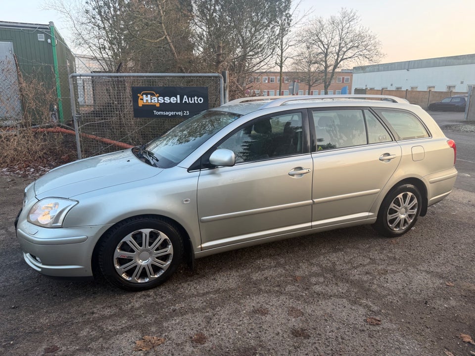 Toyota Avensis 1,8 VVT-i Sol stc. 5d