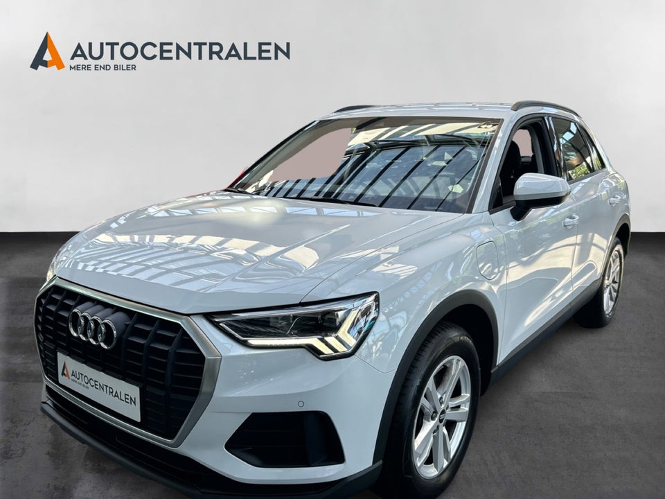 Audi Q3 45 TFSi e Attitude plus S-tr. 5d
