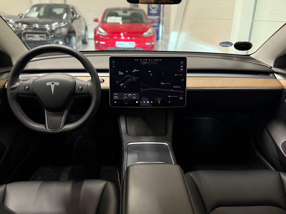 Tesla Model 3 Long Range AWD 4d