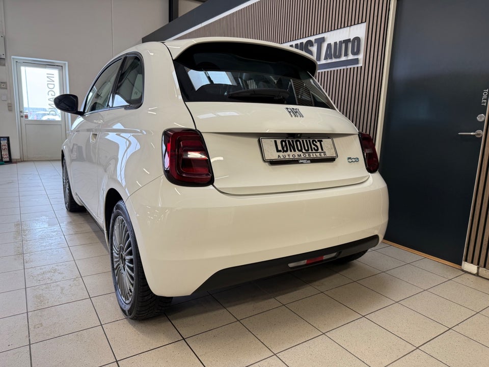 Fiat 500e 42 Icon 3d