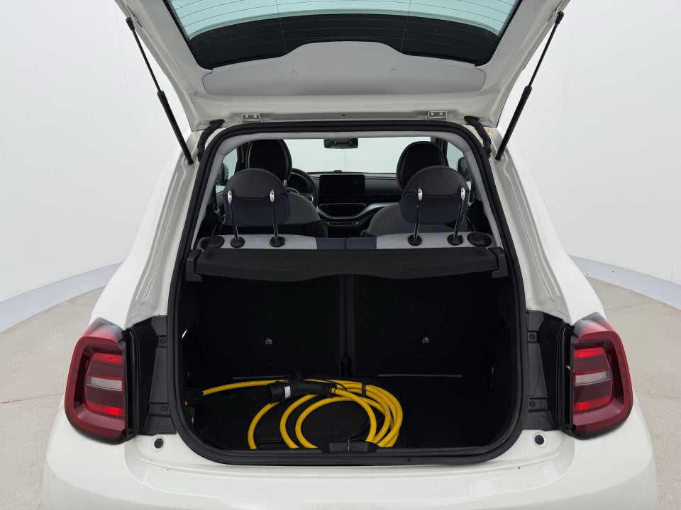 Fiat 500e 42 Icon 3d