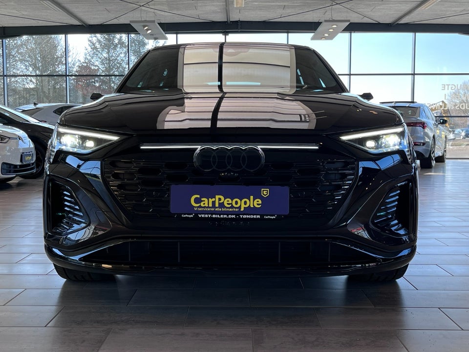 Audi Q8 e-tron 55 S-line quattro 5d