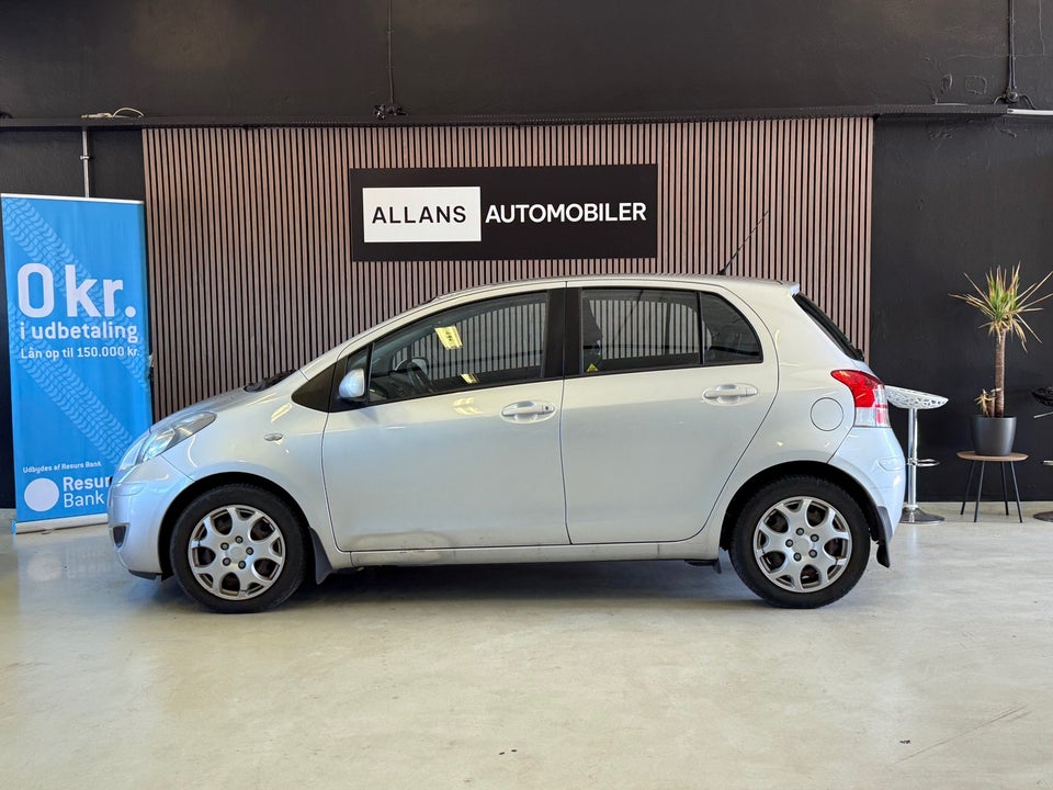 Toyota Yaris 1,4 D-4D T2 5d