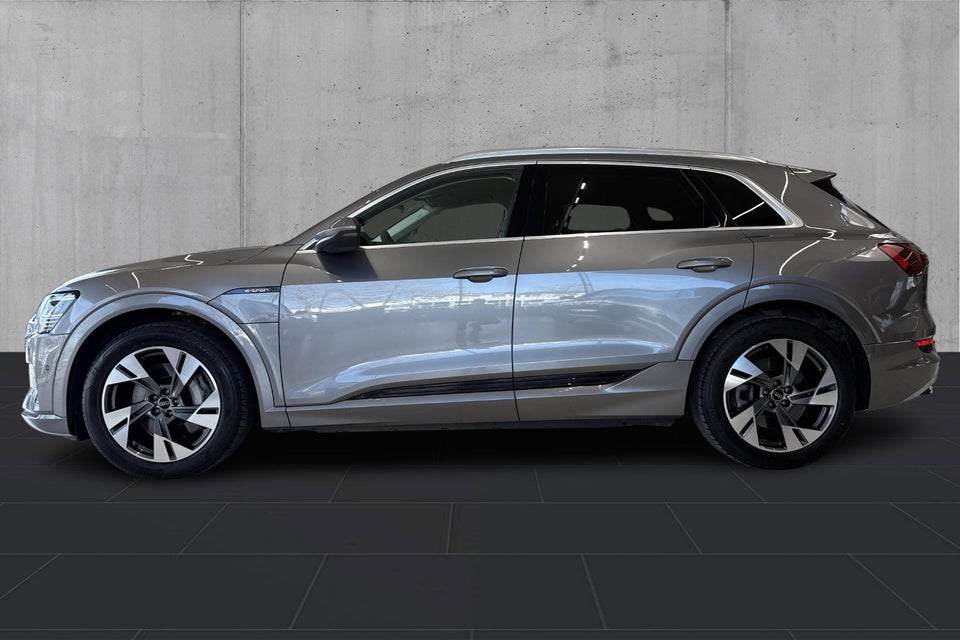 Audi e-tron 55 quattro 5d